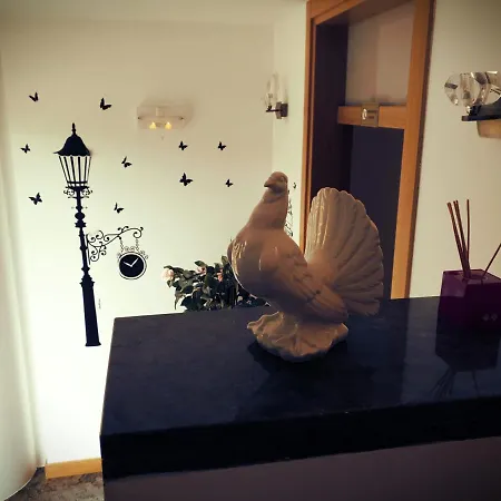 Πανσιόν Paloma - *